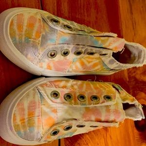 Girls blowfish shoes size two